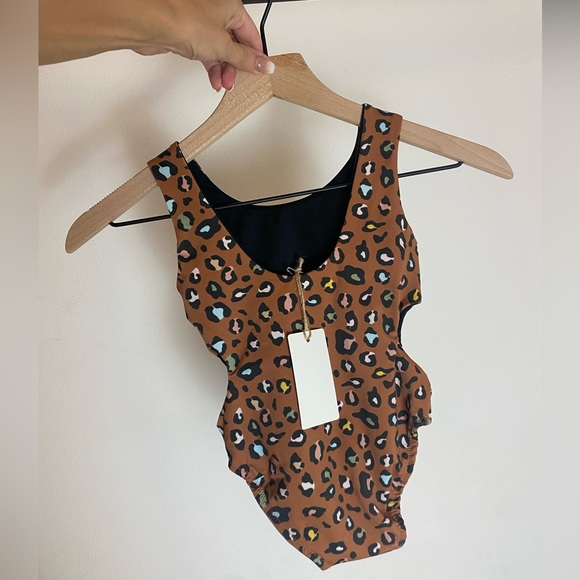 Cheetah swimsuit new - Picture 2 of 2